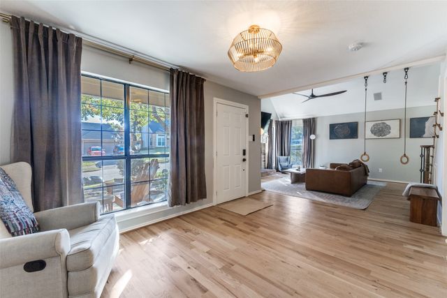 8209 Weatherly Drive, Rowlett, TX 75089