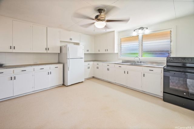 930 16th Avenue, Honolulu, HI 96816