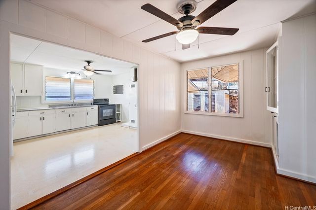 930 16th Avenue, Honolulu, HI 96816