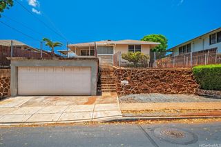 930 16th Avenue, Honolulu, HI 96816