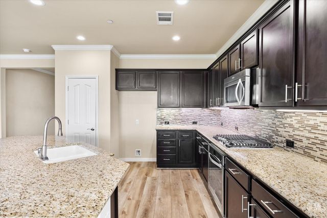 12009 French Park Lane, Bakersfield, CA 93312