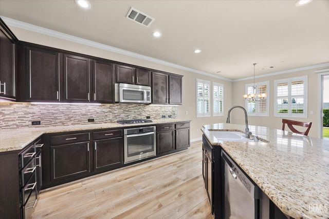 12009 French Park Lane, Bakersfield, CA 93312