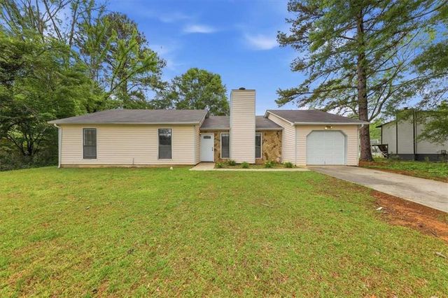 608 Crestmont Court, Jonesboro, GA 30238