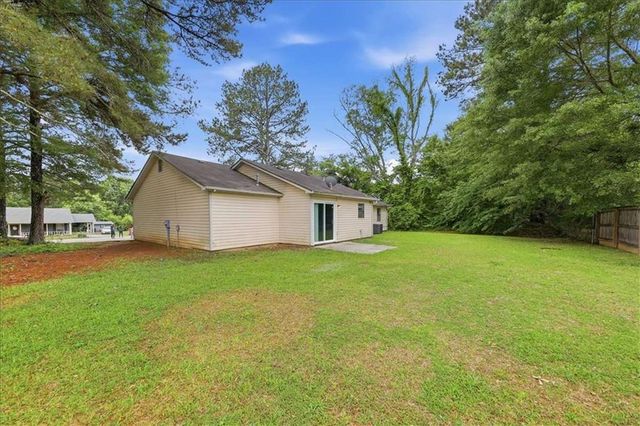 608 Crestmont Court, Jonesboro, GA 30238