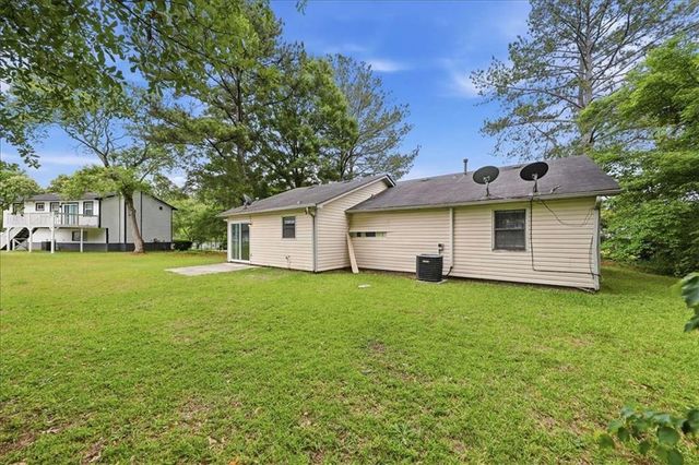 608 Crestmont Court, Jonesboro, GA 30238