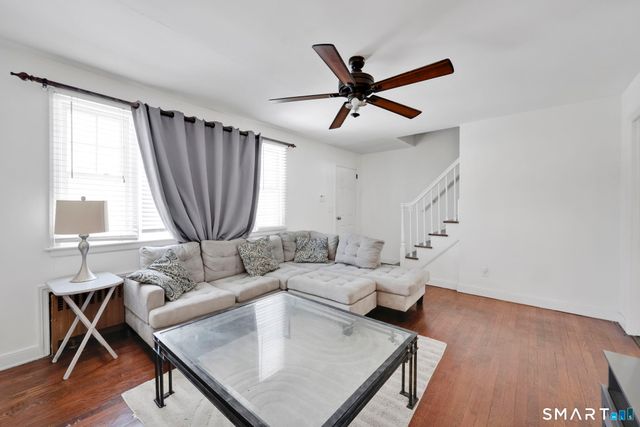 11 Stratfield Place, Bridgeport, CT 06606