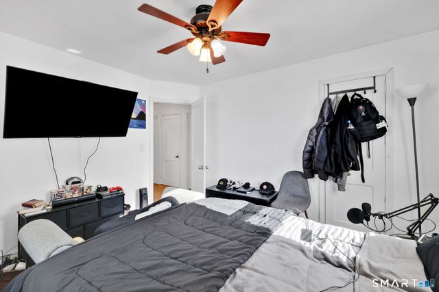 11 Stratfield Place, Bridgeport, CT 06606