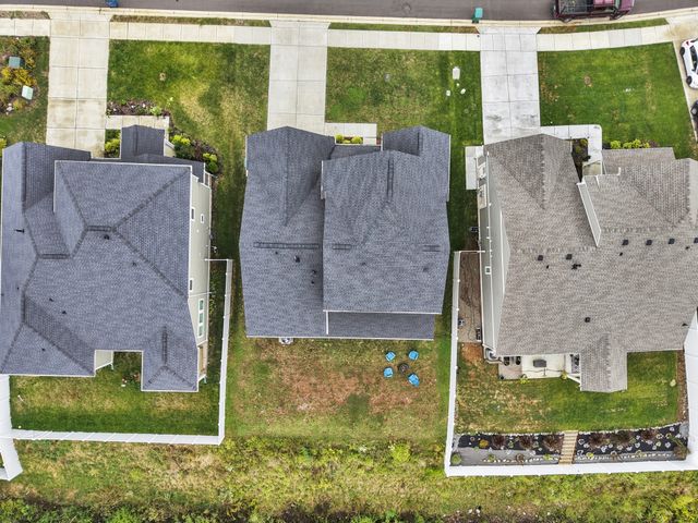 1055 Inez Dr, Smyrna, TN 37167