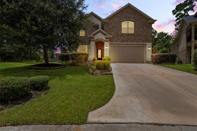 135 Teralyn Grove Loop, Conroe, TX 77318