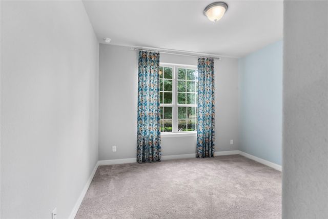 135 Teralyn Grove Loop, Conroe, TX 77318