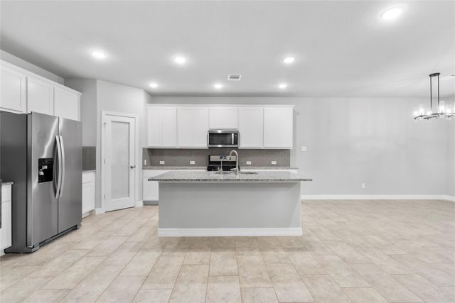 135 Teralyn Grove Loop, Conroe, TX 77318