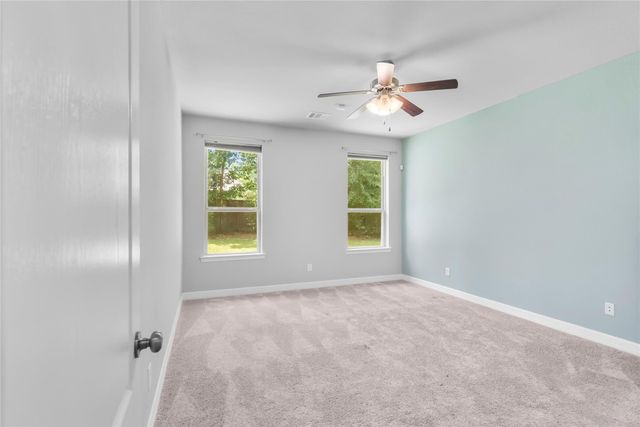 135 Teralyn Grove Loop, Conroe, TX 77318