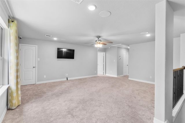 135 Teralyn Grove Loop, Conroe, TX 77318