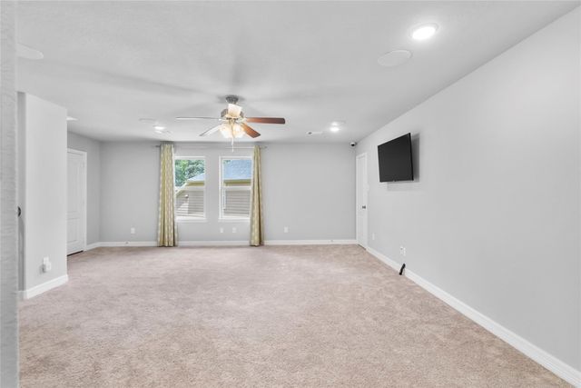 135 Teralyn Grove Loop, Conroe, TX 77318