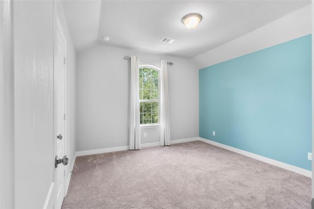 135 Teralyn Grove Loop, Conroe, TX 77318