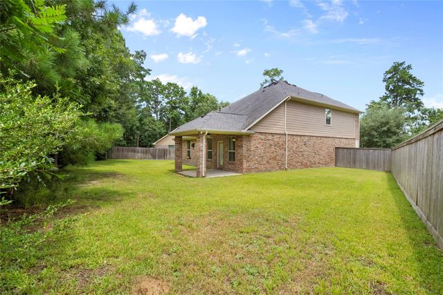 135 Teralyn Grove Loop, Conroe, TX 77318