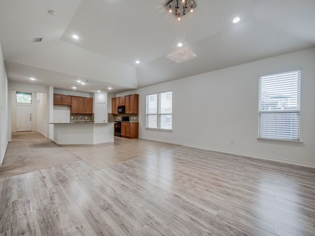 8737 Maple Ridge Trail, Fort Worth, TX 76244