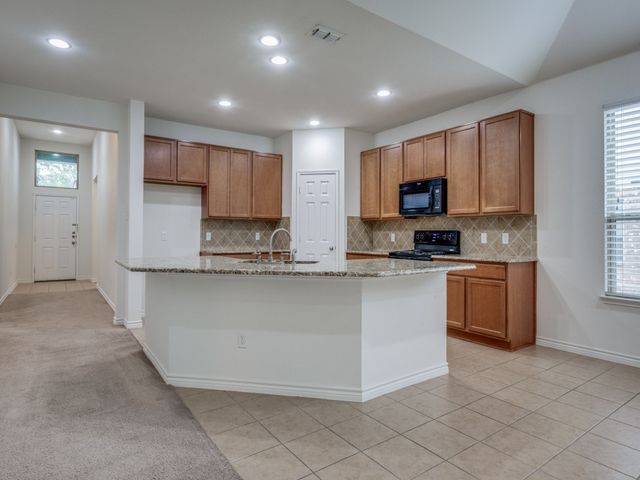8737 Maple Ridge Trail, Fort Worth, TX 76244