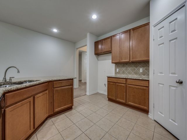 8737 Maple Ridge Trail, Fort Worth, TX 76244
