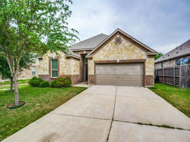 8737 Maple Ridge Trail, Fort Worth, TX 76244