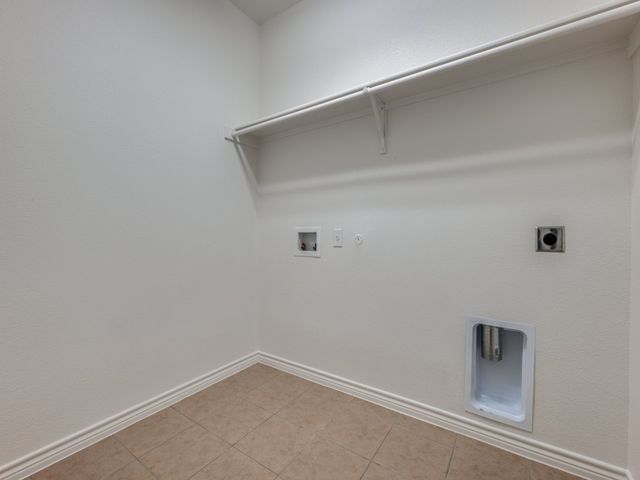 8737 Maple Ridge Trail, Fort Worth, TX 76244