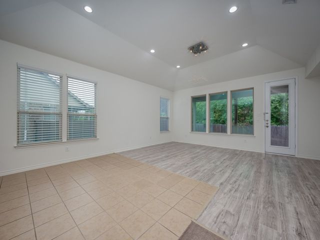 8737 Maple Ridge Trail, Fort Worth, TX 76244
