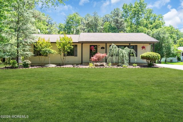 819 Harmony Road, Jackson, NJ 08527