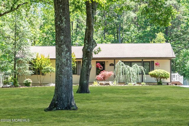 819 Harmony Road, Jackson, NJ 08527