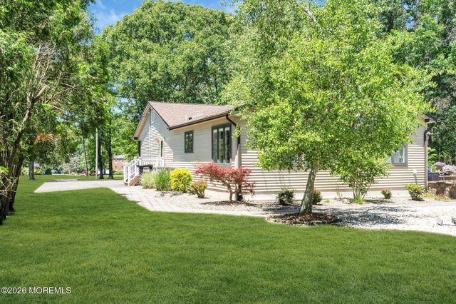 819 Harmony Road, Jackson, NJ 08527