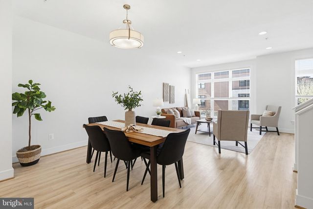 3539 BELLFLOWER LN, Rockville, MD 20852