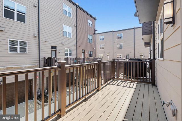 3539 BELLFLOWER LN, Rockville, MD 20852