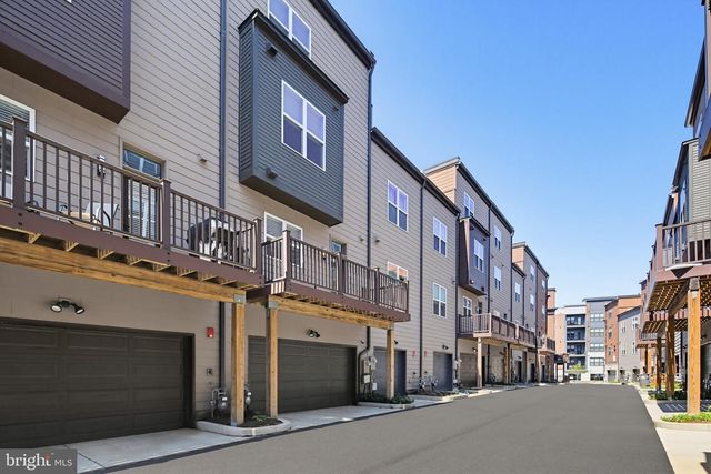 3539 BELLFLOWER LN, Rockville, MD 20852