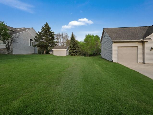 4503 Shiloh Pines Pines SE, Grand Rapids, MI 49546