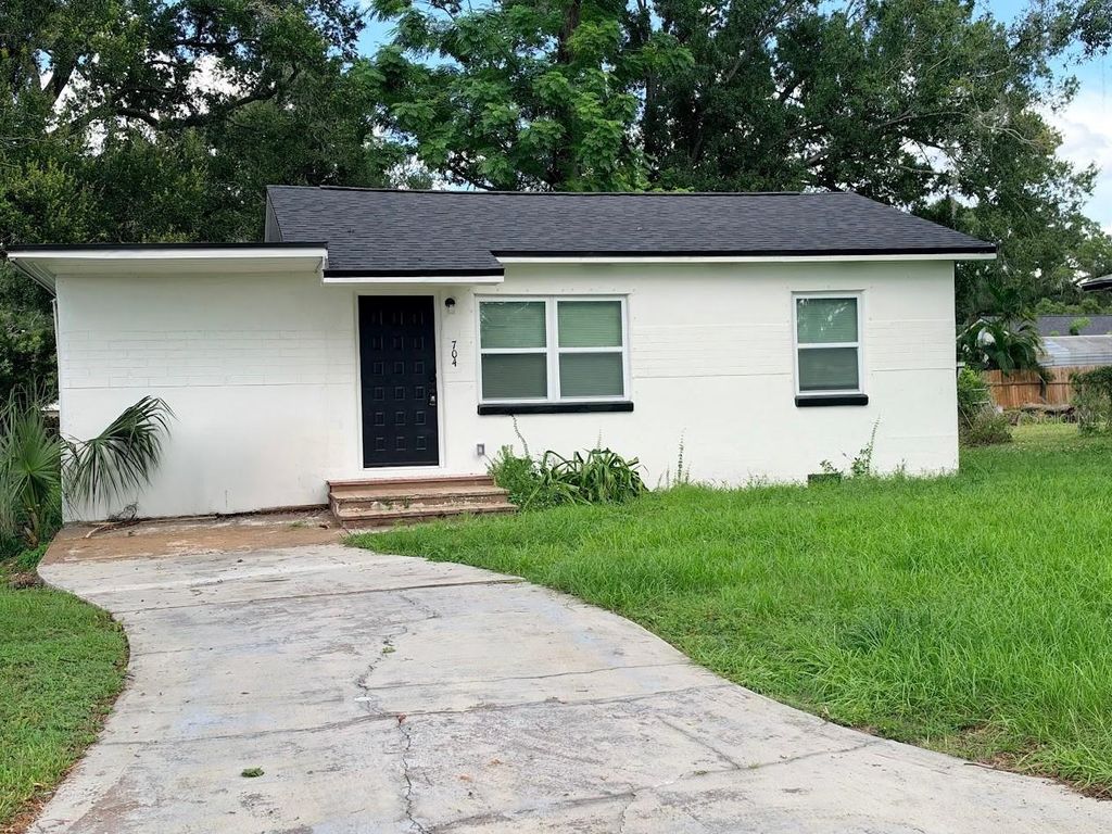 704 E RICHMERE STREET, Tampa, FL 33612