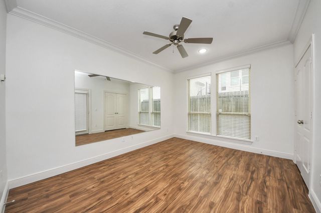 5526 Crooms Street, Houston, TX 77007