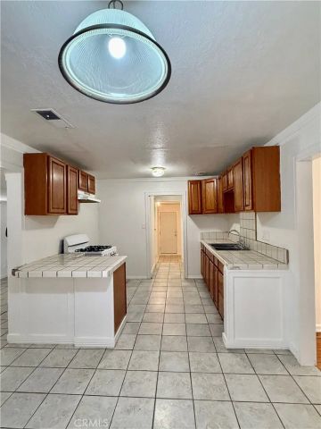 1020 W 24th, Merced, CA 95340