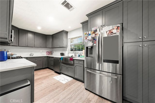45046 18th W, Lancaster, CA 93534