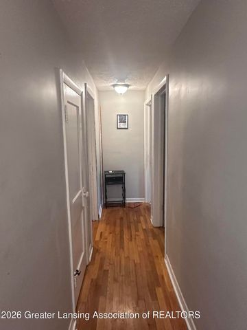 1233 Mechanic Street, Lansing, MI 48912