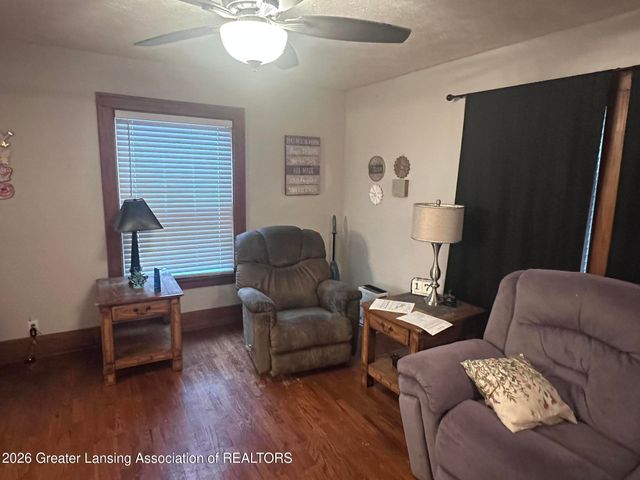 1233 Mechanic Street, Lansing, MI 48912