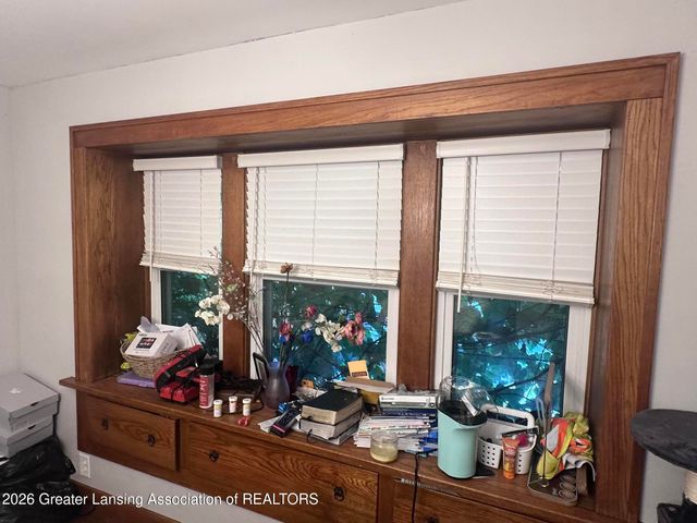 1233 Mechanic Street, Lansing, MI 48912