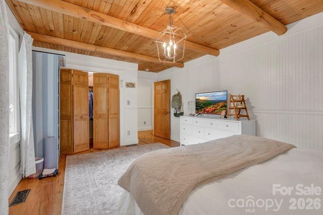 165 Leighway Lane, Banner Elk, NC 28604