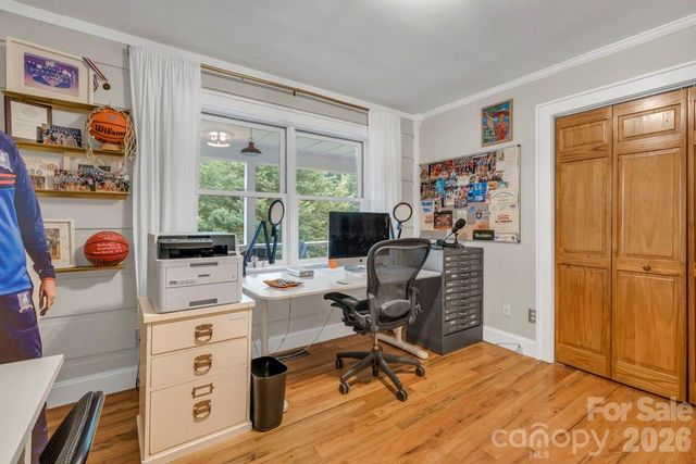 165 Leighway Lane, Banner Elk, NC 28604