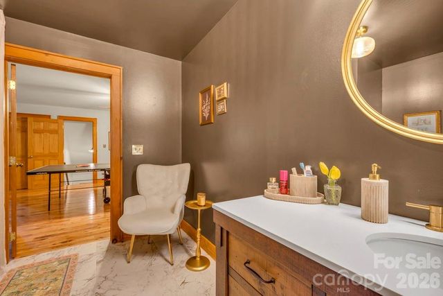 165 Leighway Lane, Banner Elk, NC 28604