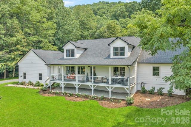 165 Leighway Lane, Banner Elk, NC 28604