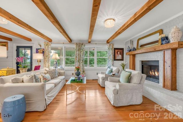 165 Leighway Lane, Banner Elk, NC 28604
