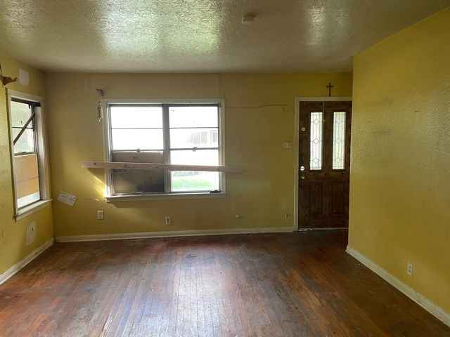 3706 Yosemite Street, Houston, TX 77021