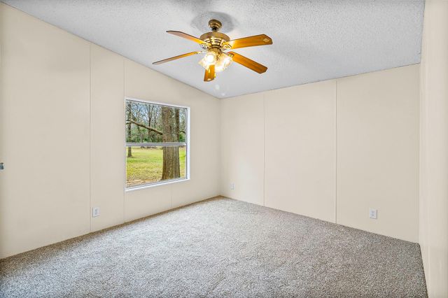 106 Jefferson Street, Livingston, TX 77351