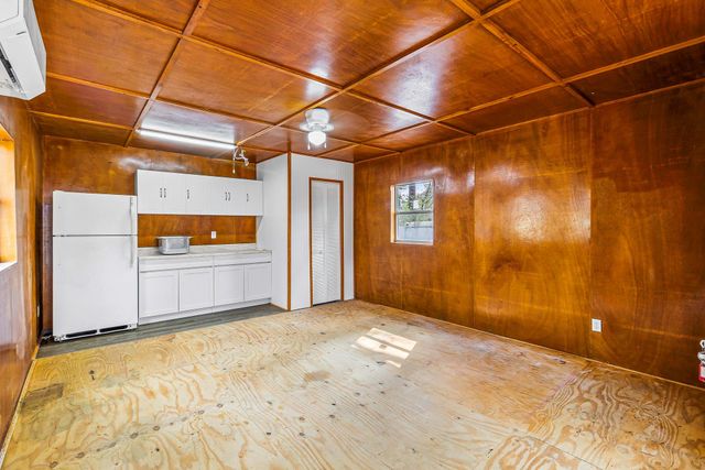 106 Jefferson Street, Livingston, TX 77351