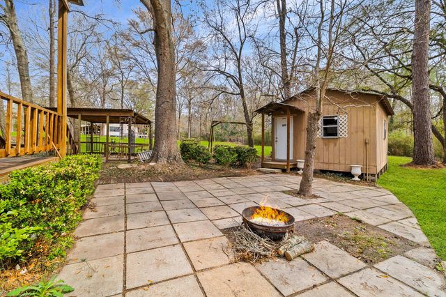 106 Jefferson Street, Livingston, TX 77351