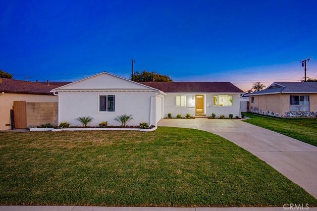 8940 Comet Circle, Westminster, CA 92683